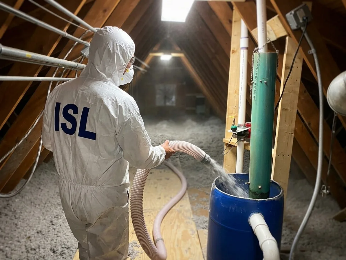 Soufflage de laine en combles perdus par ISL Soufflage de laine en combles perdus par ISL
